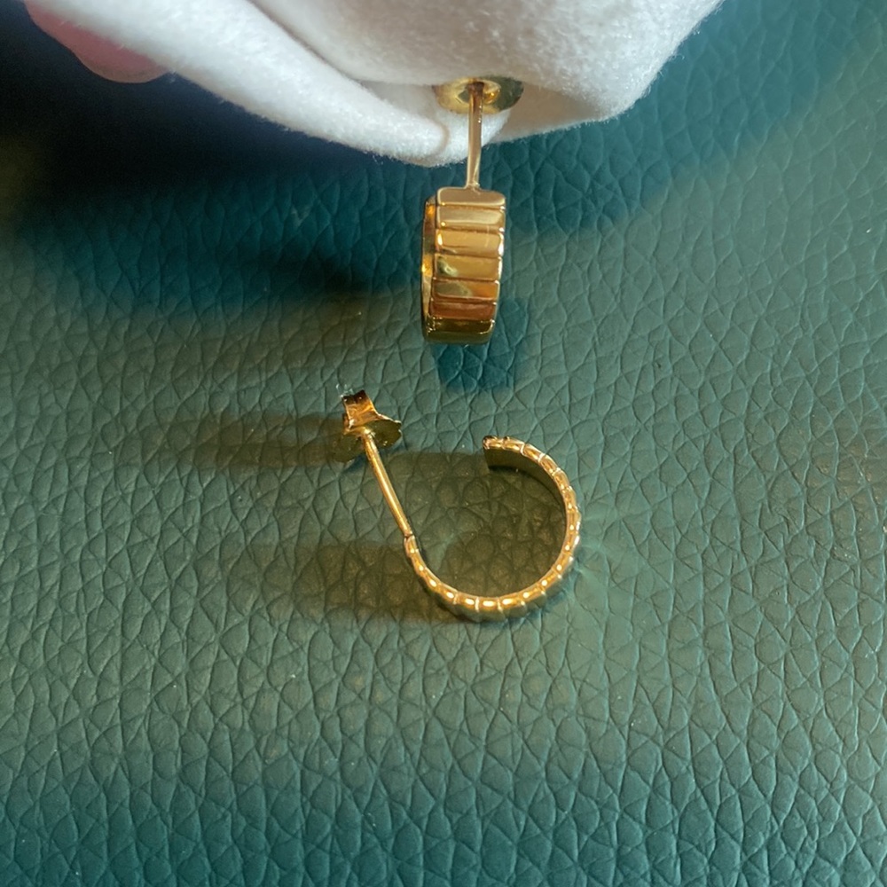 Aurate Infinity Huggie Earrings
